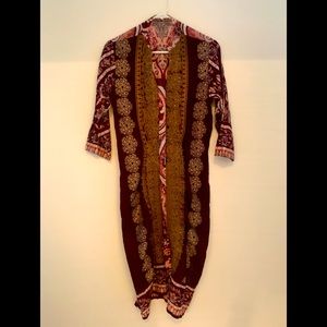 Bought in Dubai never worn. Excellent condition.